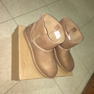 Uggs boots size 8